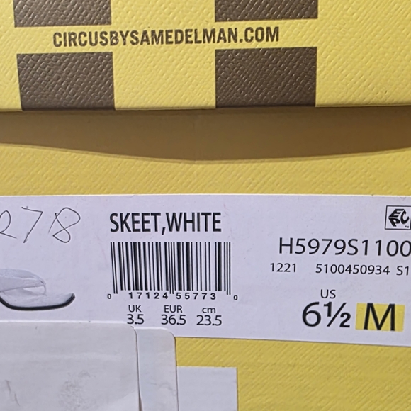 Circus by Sam Edelman White Women's Sandals - Picture 2 of 9